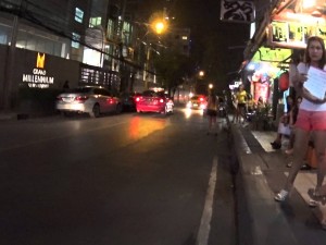 一寸先はハプニング レディーボーイのマッサージ師 スクンビット ソイ23